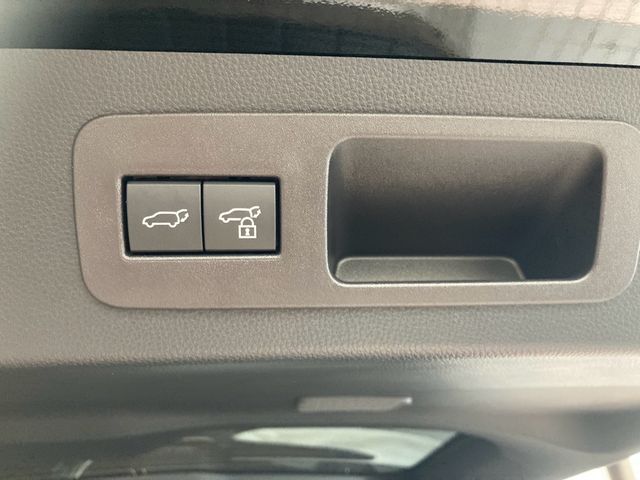 Toyota LAND CRUISER 2022-12 186113-25
