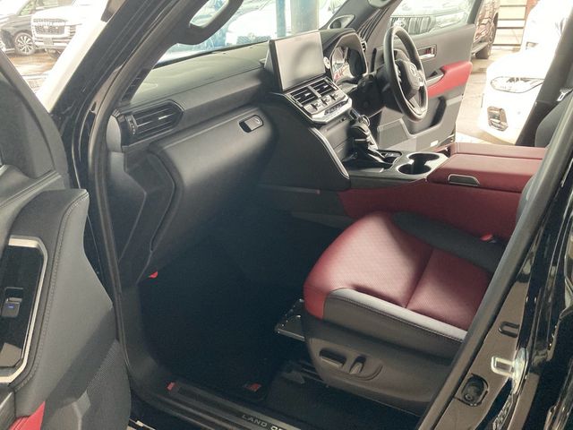 Toyota LAND CRUISER 2022-12 186113-27