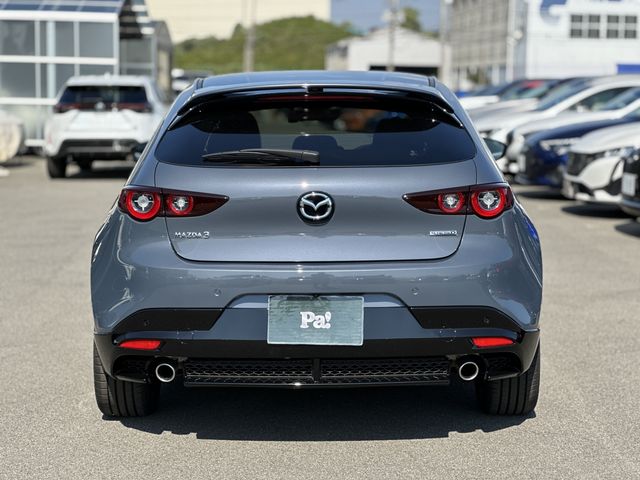 Mazda MAZDA3 2022-02 21001-28