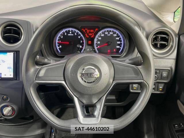 Nissan NOTE 2018-11 298107-10