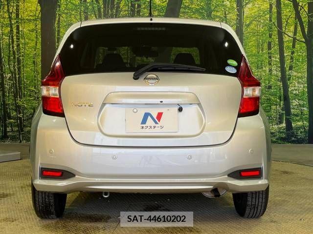 Nissan NOTE 2018-11 298107-15