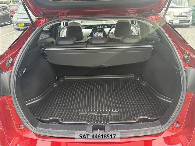 Toyota PRIUS 2016-07 282071-19