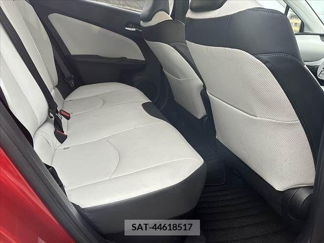Toyota PRIUS 2016-07 282071-17