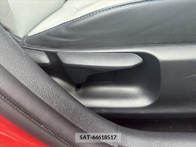 Toyota PRIUS 2016-07 282071-29