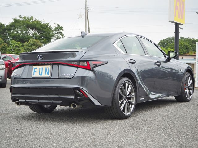 Lexus IS 2021-03 3375-4