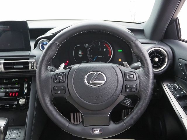 Lexus IS 2021-03 3375-17