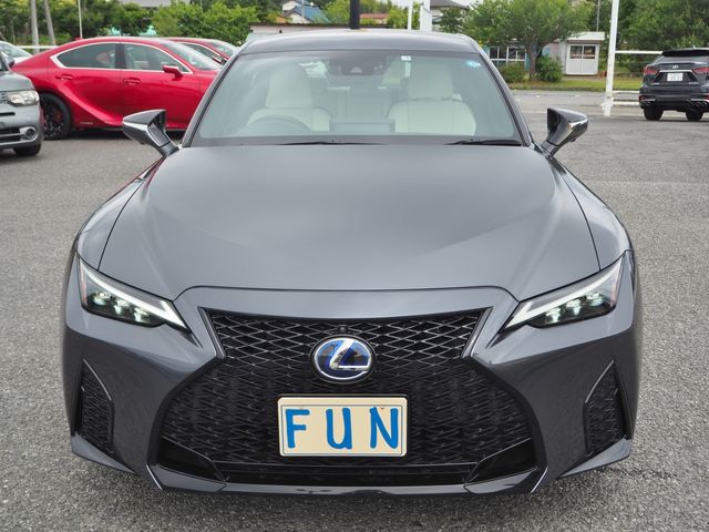 Lexus IS 2021-03 3375-1