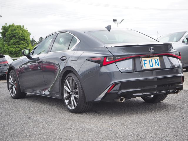 Lexus IS 2021-03 3375-5
