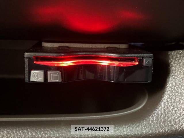 Honda N BOX 2022-01 252436-7