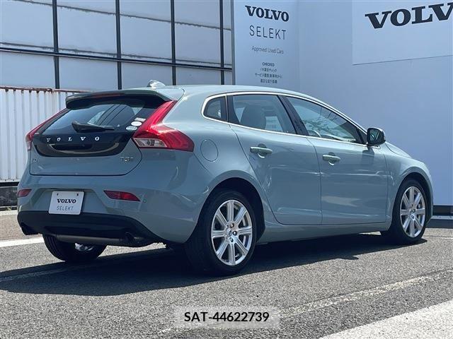 Volvo V40 2017-03 370208-6