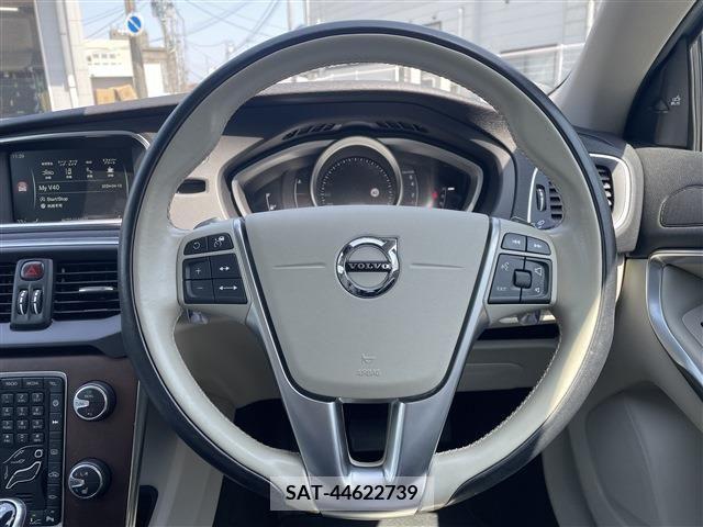 Volvo V40 2017-03 370208-10