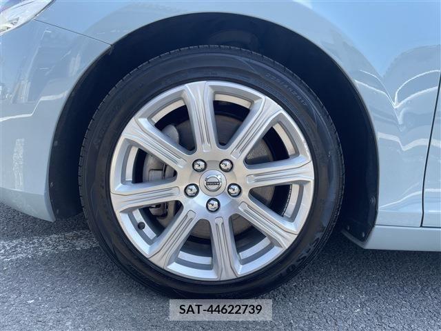 Volvo V40 2017-03 370208-19