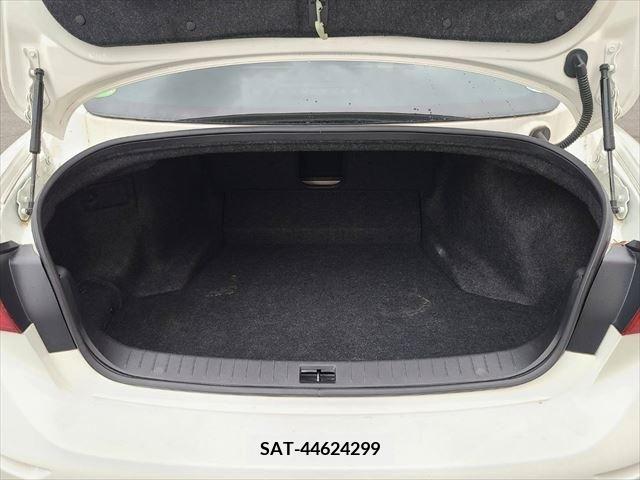 Nissan SKYLINE 2015-02 320687-23