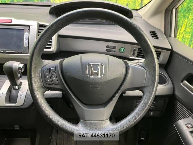 Honda FREED 2015-03 256125-12