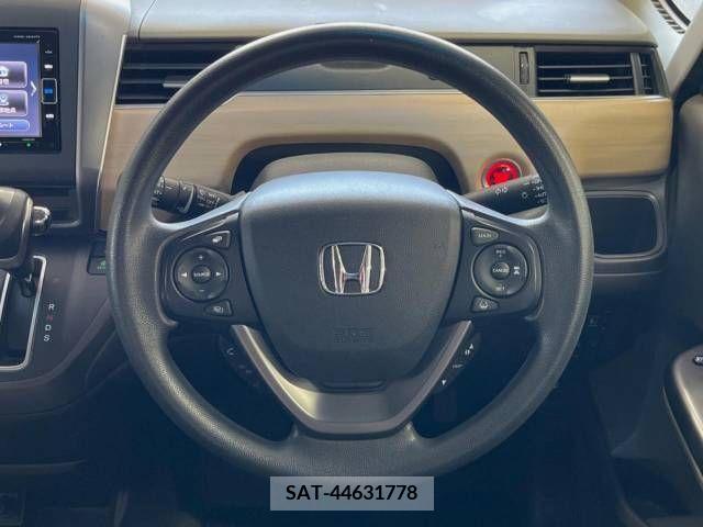 Honda FREED 2018-05 360589-11