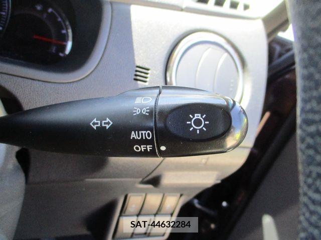 Nissan ROOX 2012-03 297936-16