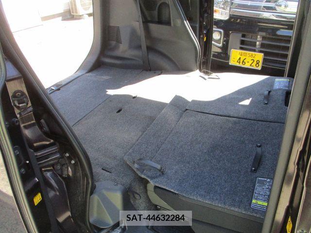 Nissan ROOX 2012-03 297936-27