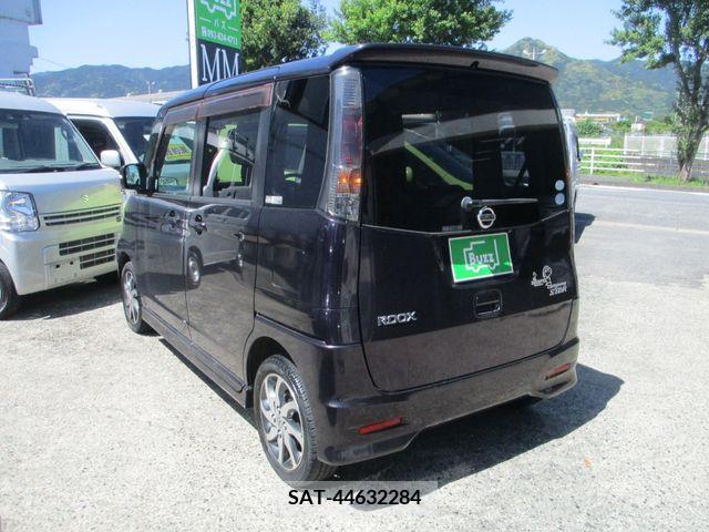 Nissan ROOX 2012-03 297936-2