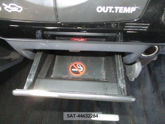 Nissan ROOX 2012-03 297936-14