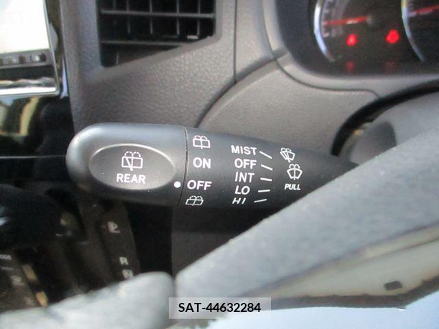 Nissan ROOX 2012-03 297936-15