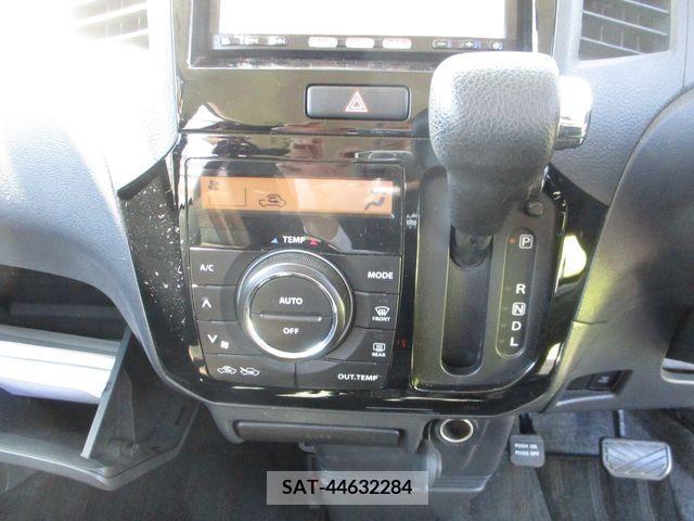 Nissan ROOX 2012-03 297936-5
