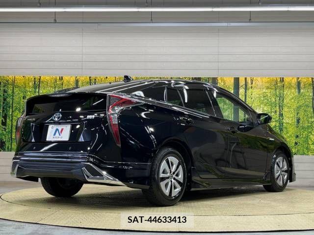 Toyota PRIUS 2016-06 330719-17