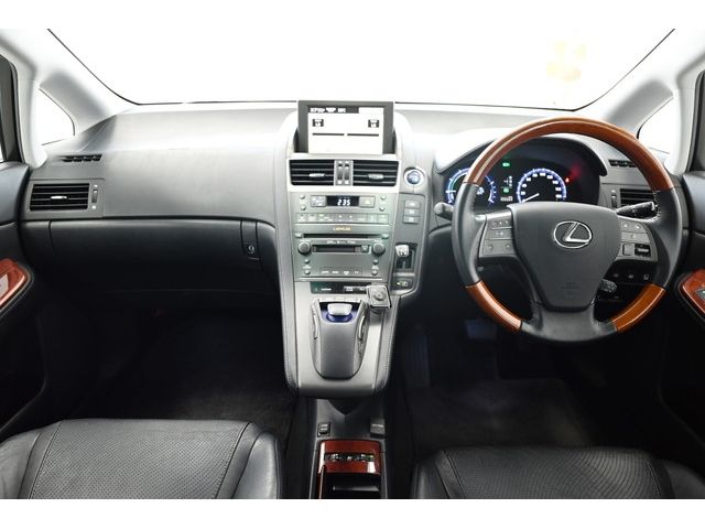 Lexus HS 2010-10 4076-1