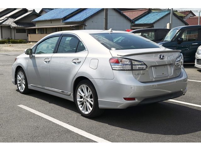 Lexus HS 2010-10 4076-2