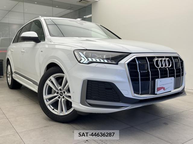 Audi Q7 2023-11 317753-4