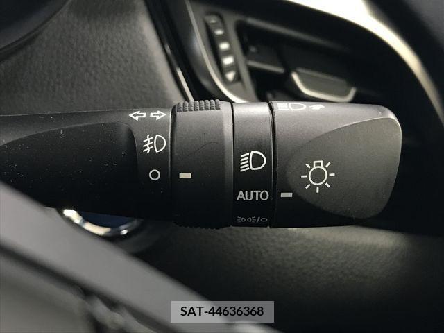 Toyota C-HR 2021-03 266977-18