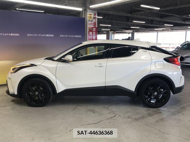 Toyota C-HR 2021-03 266977-11