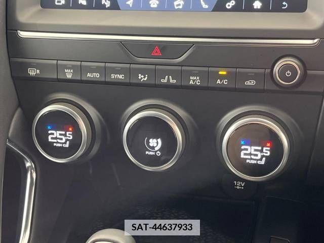 Jaguar E-PACE 2018-05 361884-5