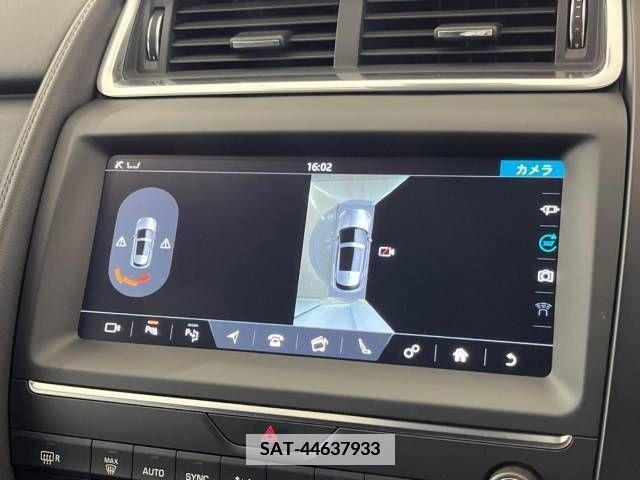 Jaguar E-PACE 2018-05 361884-4