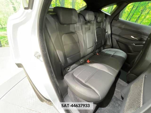 Jaguar E-PACE 2018-05 361884-10