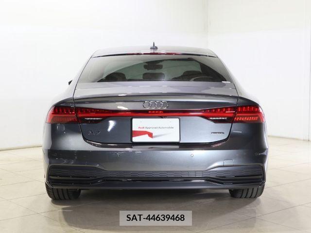 Audi A7 2021-06 373904-2
