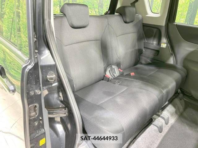 Mitsubishi DELICA D2 2015-01 381490-9
