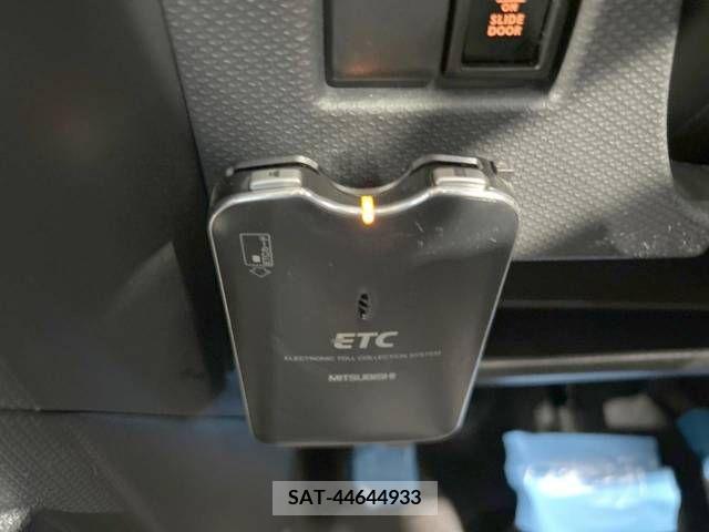 Mitsubishi DELICA D2 2015-01 381490-7