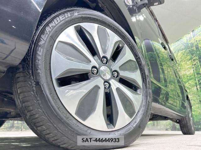 Mitsubishi DELICA D2 2015-01 381490-13