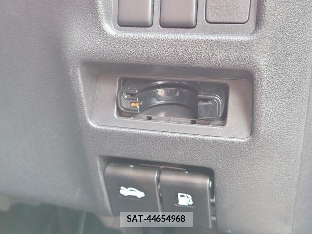 Nissan JUKE 2012-03 362234-25