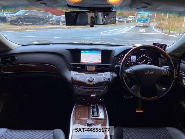 Nissan FUGA 2015-10 270701-12