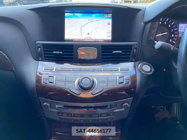 Nissan FUGA 2015-10 270701-16