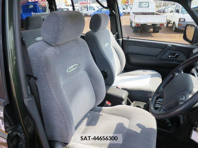 Mitsubishi PAJERO 1997-01 220370-8