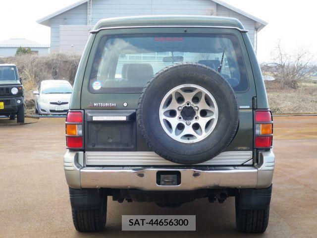 Mitsubishi PAJERO 1997-01 220370-3