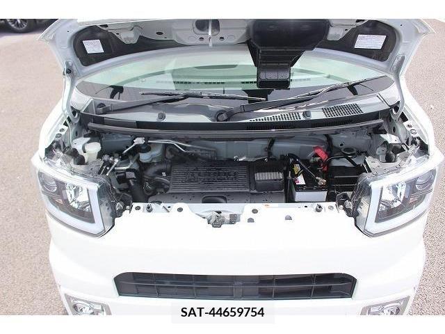 Toyota Pixis Mega 2019-03 298198-17