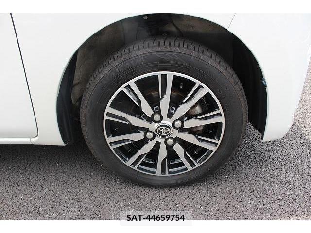 Toyota Pixis Mega 2019-03 298198-11