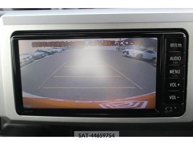 Toyota Pixis Mega 2019-03 298198-3
