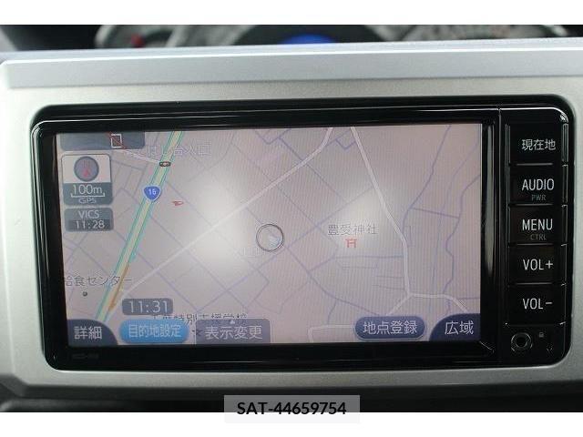 Toyota Pixis Mega 2019-03 298198-1