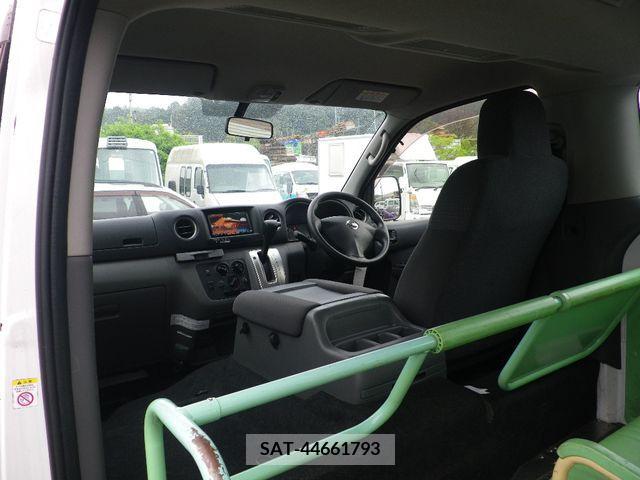 Nissan CARAVAN WAGON 2013-05 264818-5