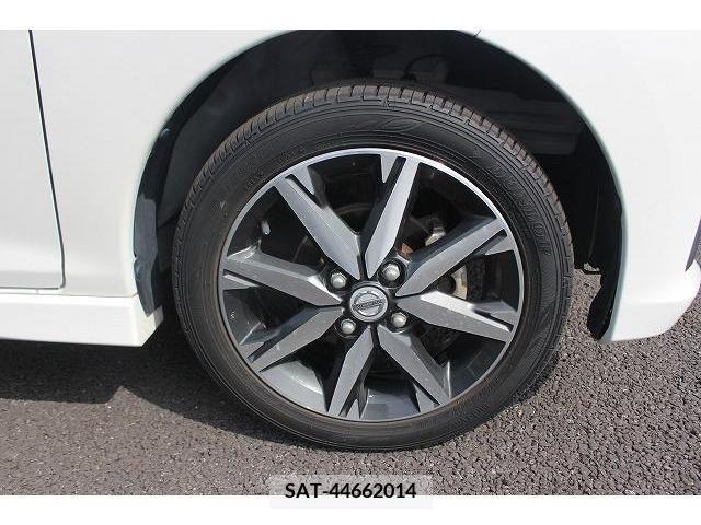 Nissan DAYZ 2018-05 323428-11
