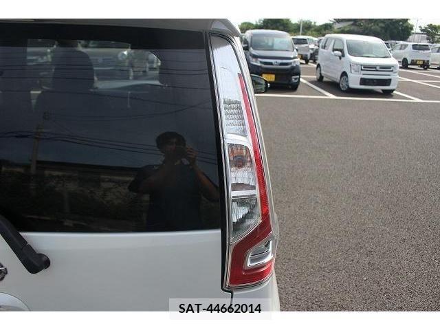Nissan DAYZ 2018-05 323428-10